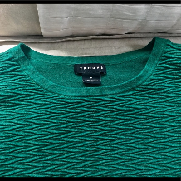 Sweater - Picture 3 of 4